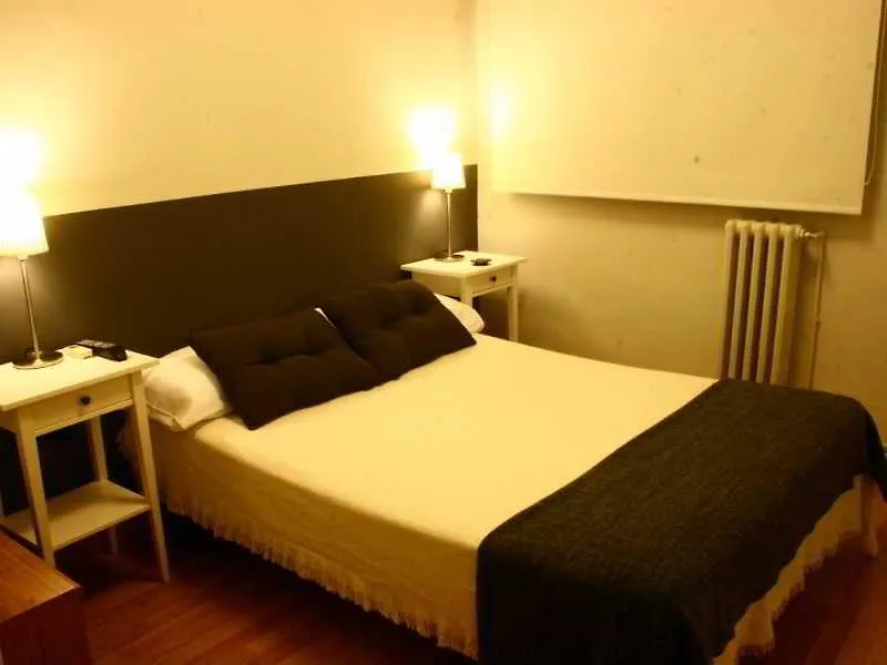 Hostal El Ninot Барселона Испания