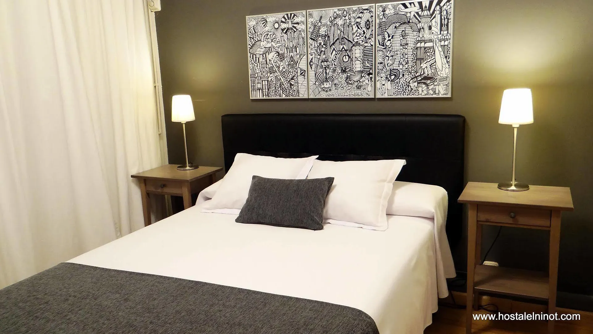 Hostal El Ninot Barcelona