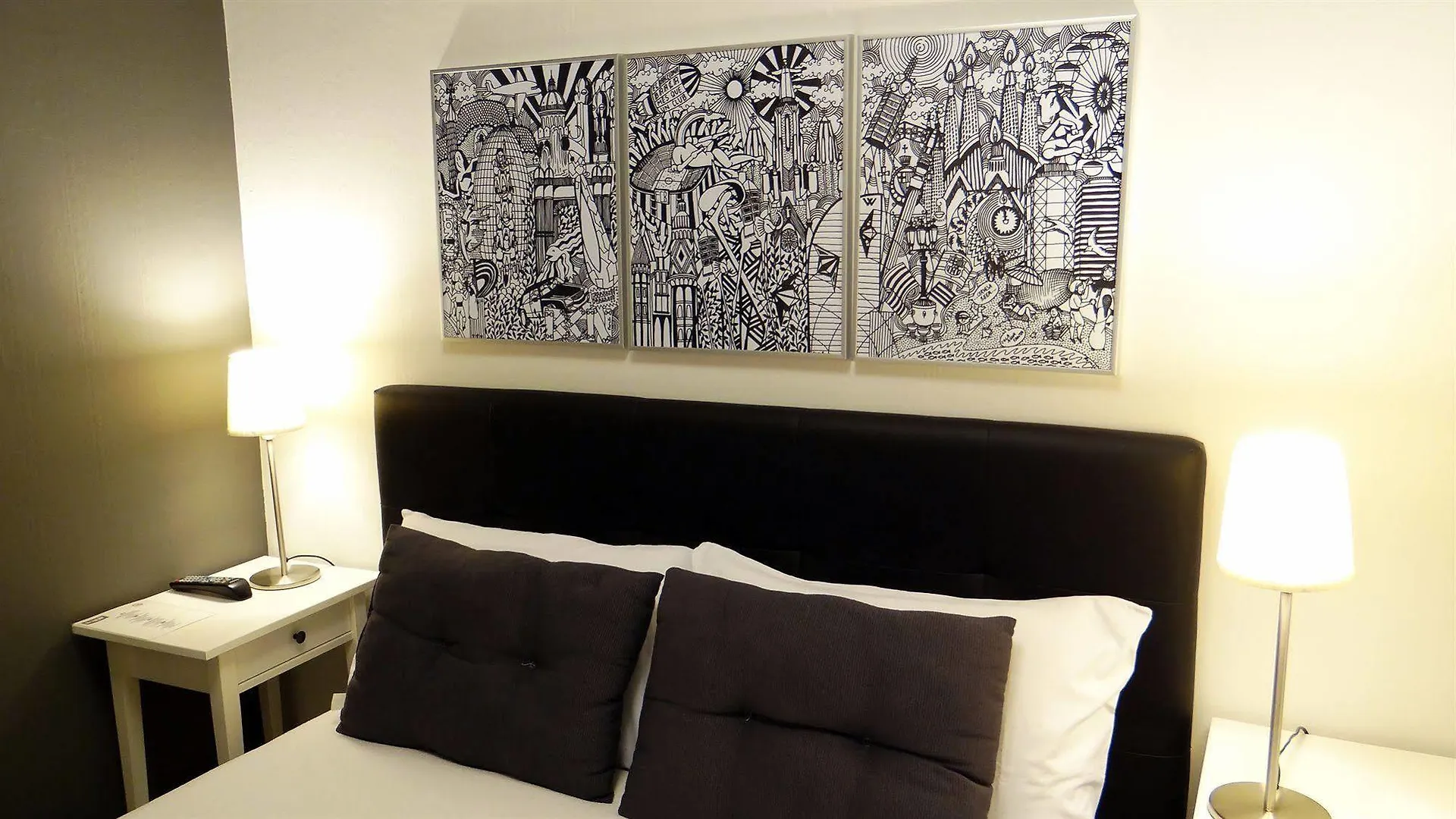 Hostal El Ninot Barcelona 0*,