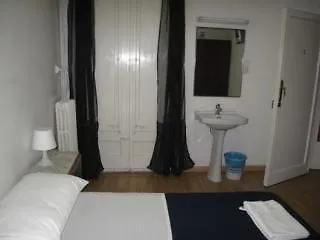 Hostal El Ninot Barcellona 2*,